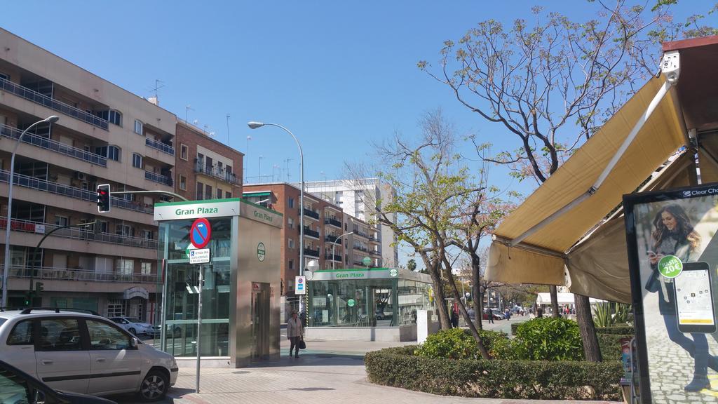Apartamento Eduardo Dato Siviglia Esterno foto