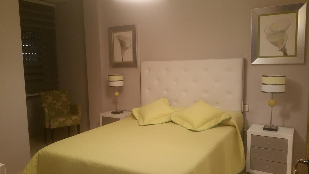 Apartamento Eduardo Dato Siviglia Esterno foto