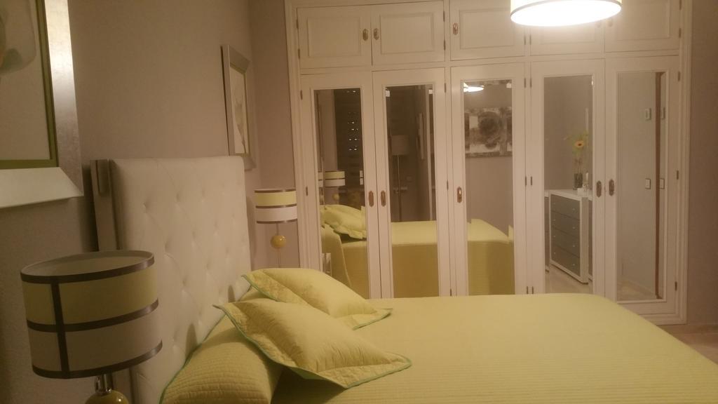 Apartamento Eduardo Dato Siviglia Esterno foto