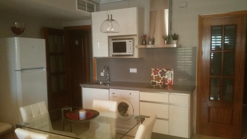 Apartamento Eduardo Dato Siviglia Esterno foto